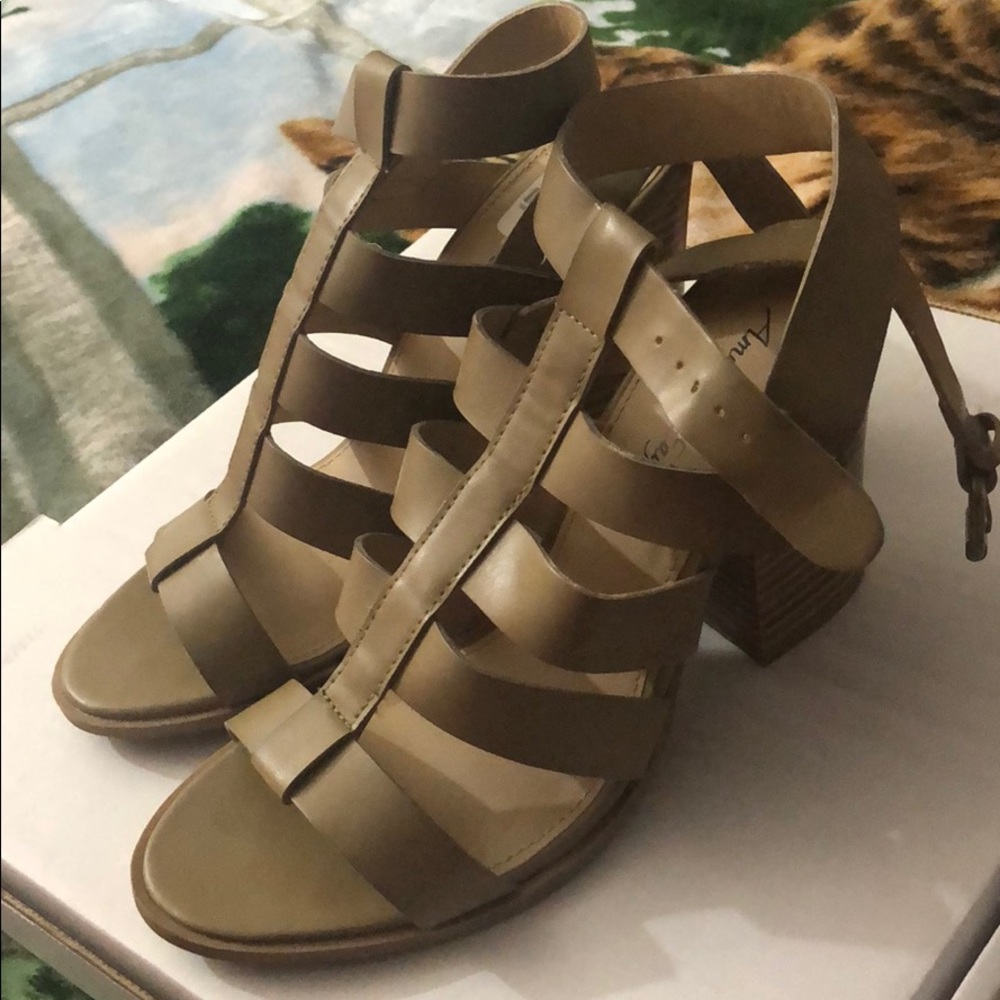 American Eagle shoes